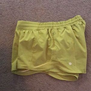 Size 10 tall lululemon shorts